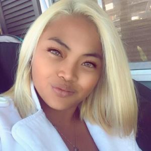 Meet your Posher, Florina